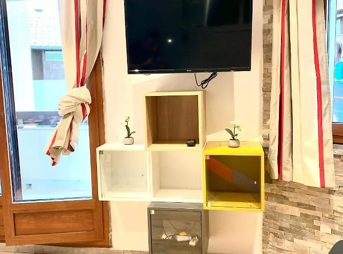 Chaleureux Au Pied Des Pistes, 4 Personnes, Wifi Apartamento